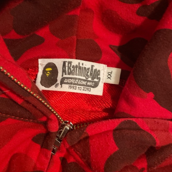 Red bape  Jacket - Picture 2 of 3